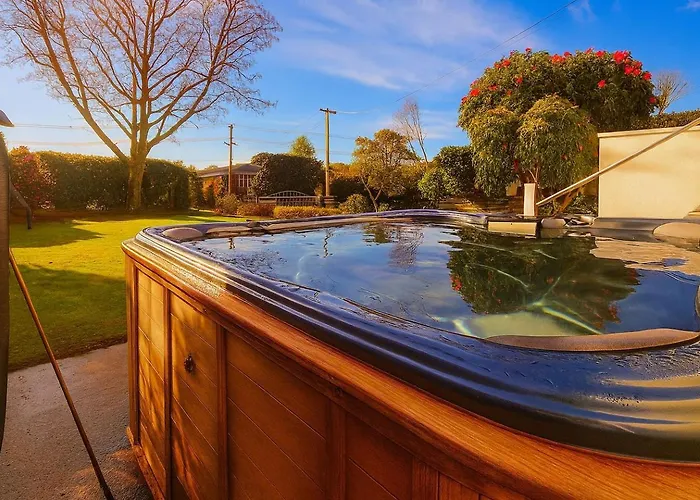 Spacious Retreat With & Separate - Close To Redwoods Hébergement de vacances Rotorua