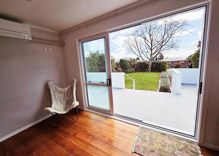 Spacious Retreat With & Separate - Close To Redwoods Hébergement de vacances Rotorua
